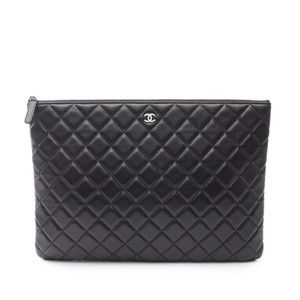 Pre-Loved Chanel Large Quilted Lambskin O Case Clutch
